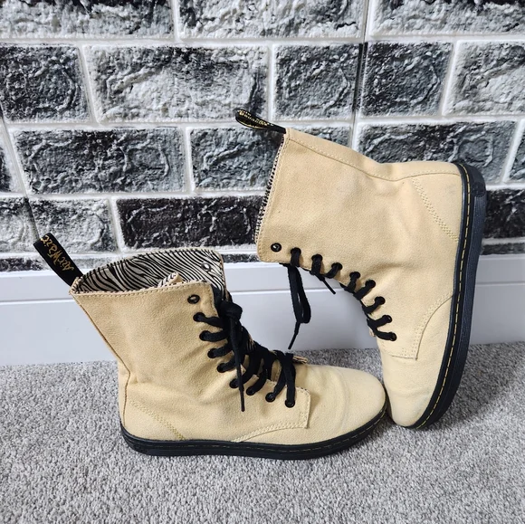 Dr Martens Stratford Women's Yellow Boots Size 9 - Picture 8 of 10